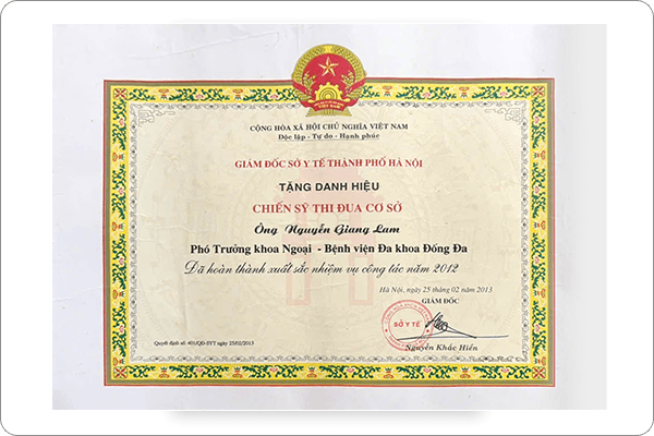 Đội ngũ bác sĩ giỏi, bằng cấp chính quy, giàu thành tích