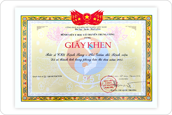 Đội ngũ bác sĩ giỏi, bằng cấp chính quy, giàu thành tích
